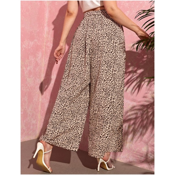 Plus Khaki tan Leopard Print Wide Leg Palazzo Pants - Picture 5 of 6